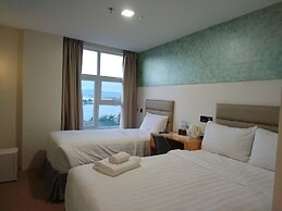 SEMPRE PREMIER INN MACTAN AIRPORT HOTEL