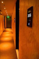 SEMPRE PREMIER INN MACTAN AIRPORT HOTEL