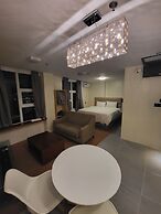 SEMPRE PREMIER INN MACTAN AIRPORT HOTEL