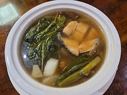 SEMPRE PREMIER INN MACTAN AIRPORT HOTEL