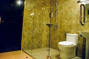 SEMPRE PREMIER INN MACTAN AIRPORT HOTEL