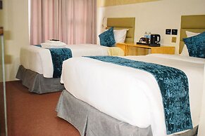 SEMPRE PREMIER INN MACTAN AIRPORT HOTEL