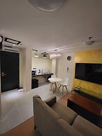 SEMPRE PREMIER INN MACTAN AIRPORT HOTEL