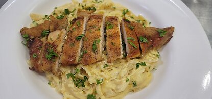 SEMPRE PREMIER INN MACTAN AIRPORT HOTEL