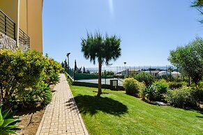 Sea view Apartment with 3 spacious Terraces & 2 Swimming pools