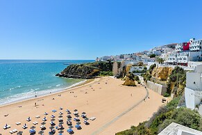 Sea view Apartment with 3 spacious Terraces & 2 Swimming pools