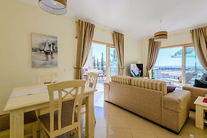 Sea view Apartment with 2 huge Terraces & Swimming pools