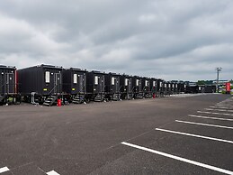 HOTEL R9 The Yard Koka