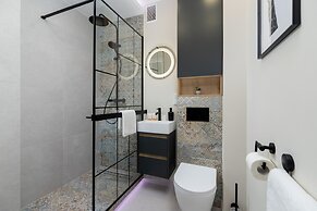 Modern Apartment on Łobzowska Street