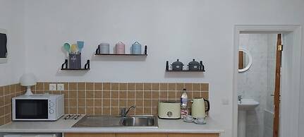 Lovely Studio in Strinilas With its own Pool