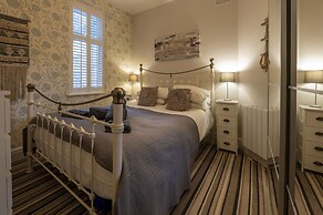 Harbour View - Flat 2