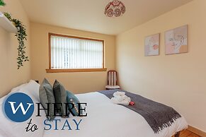 Lovely Apartment by the Hillwood Park-free Parking