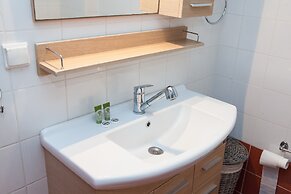 Amazing Apt in Tauros