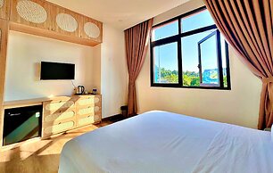 S79 Sofia Grand World