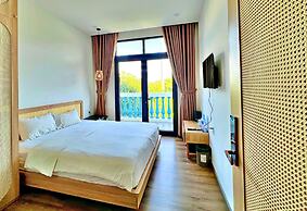 S79 Sofia Grand World