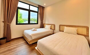 S79 Sofia Grand World