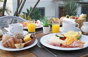 Vila Camacho Guest House