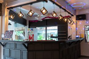 Slumber Party Surf Khao Lak Hostel