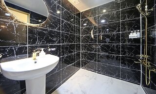 Masan First Class Hotel