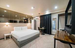 Masan First Class Hotel