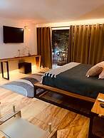 Hotel Garden Suites Tonlá