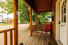 Rustic Ridge Cabins, Charming Retreat (3 Options!)