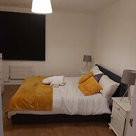 Lovely 2-bed Apartment in Milton Keynes