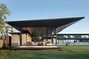 Saba Estate Luxury Villa Bali