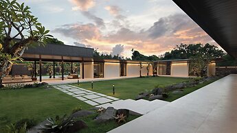 Saba Estate Luxury Villa Bali