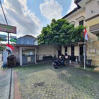 Candi Panggung Family Guest House Syariah