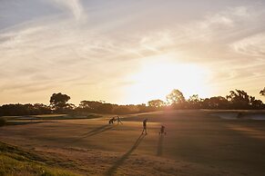 Accommodation at Curlewis