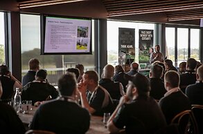 Accommodation at Curlewis