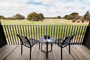 Accommodation at Curlewis