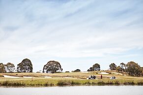 Accommodation at Curlewis