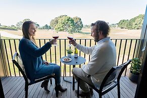 Accommodation at Curlewis