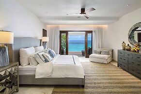 Portico 3 by Blue Sky Luxury