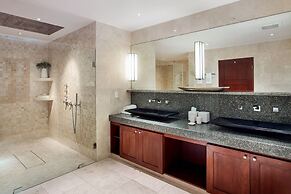 Portico 3 by Blue Sky Luxury