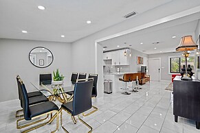 The Perfect Get Away - Walk to Wilton Drive