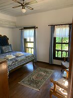 ŞİRİNCE BAHÇE HOTEL