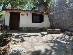 ŞİRİNCE BAHÇE HOTEL