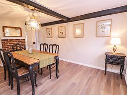 Battel Hall Cottage