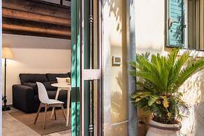 Modern and Spacious Apartment in Noto, Sicily