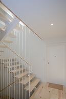 Liiiving - Charming Downtown Delight II