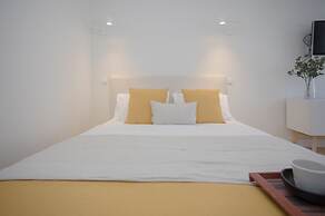 Liiiving - Charming Downtown Delight II