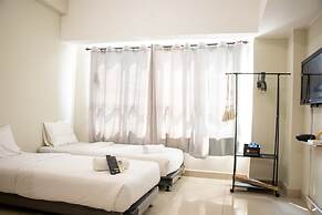 Lavish Studio At Springlake Summarecon Apartment
