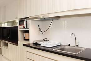 Cozy Studio At Azalea Suites Apartment