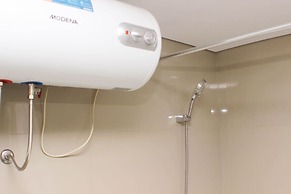 Cozy Studio At Azalea Suites Apartment