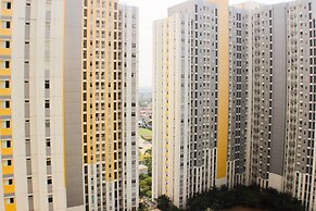 Warm And Tranquil 2Br At Springlake Summarecon Bekasi Apartment
