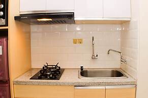 Cozy And Warm Studio At Grand Kamala Lagoon Apartment