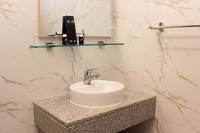 Cozy And Warm Studio At Grand Kamala Lagoon Apartment